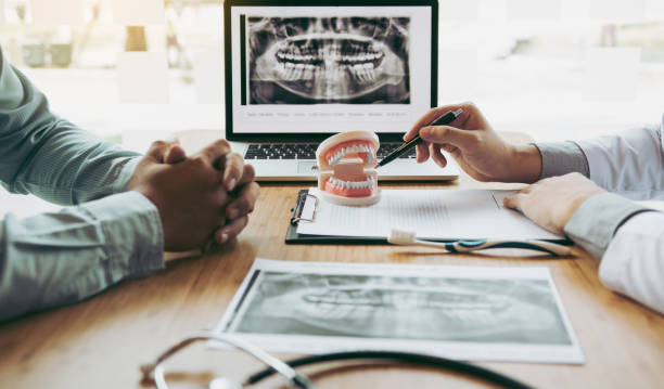 Best Weekend Emergency Dental Services in Thompsonville, CT